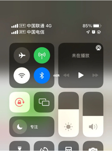 雅安苹果手机维修分享iPhone双卡信号解决办法 